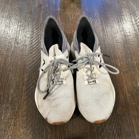 New Balance Tennis Shoes - Picture 1 of 5